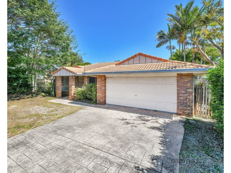 139 Middle Rd, Hillcrest QLD 4118