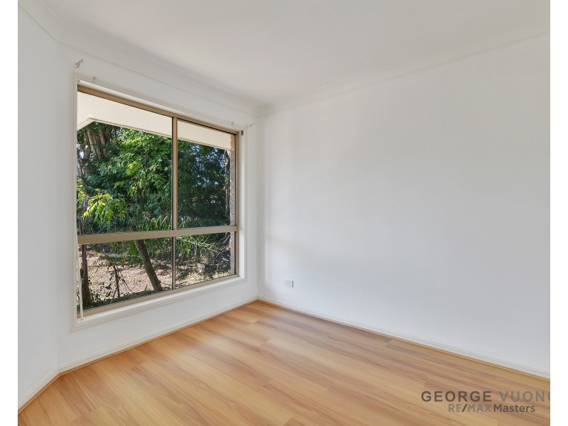 139 Middle Rd, Hillcrest QLD 4118