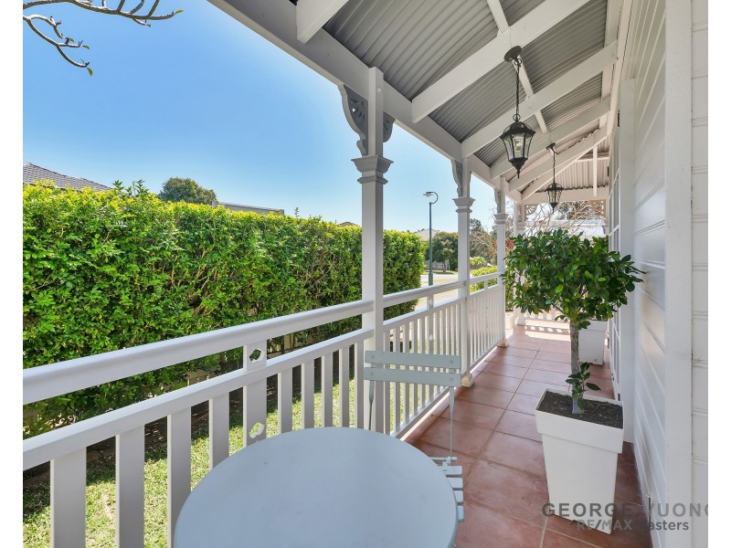 4 Chateau St, Springfield Lakes QLD 4300