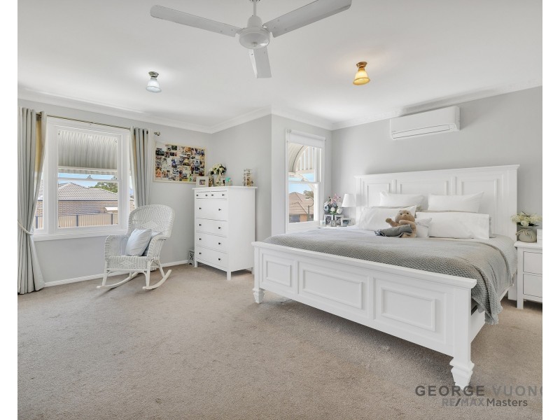 4 Chateau St, Springfield Lakes QLD 4300