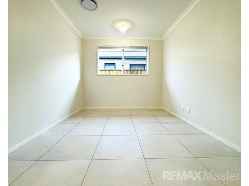 25 Clarence Street, South Maclean QLD 4280
