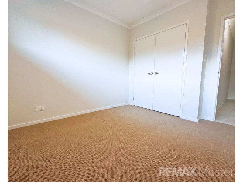 25 Clarence Street, South Maclean QLD 4280