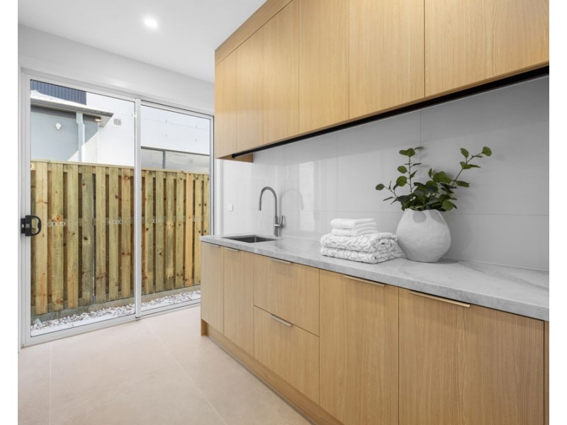 18 ROSEMARY CCT, Rochedale QLD 4123