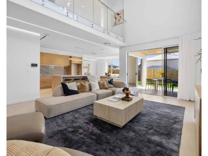 18 ROSEMARY CCT, Rochedale QLD 4123