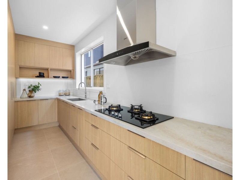 18 ROSEMARY CCT, Rochedale QLD 4123