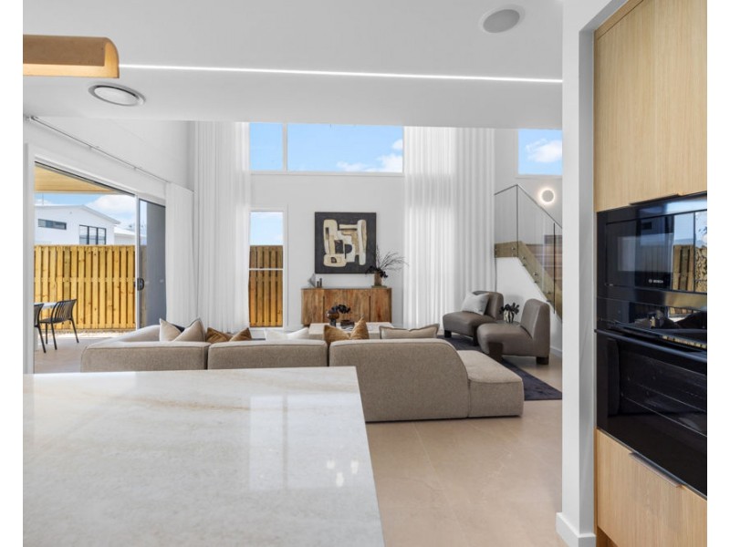18 ROSEMARY CCT, Rochedale QLD 4123