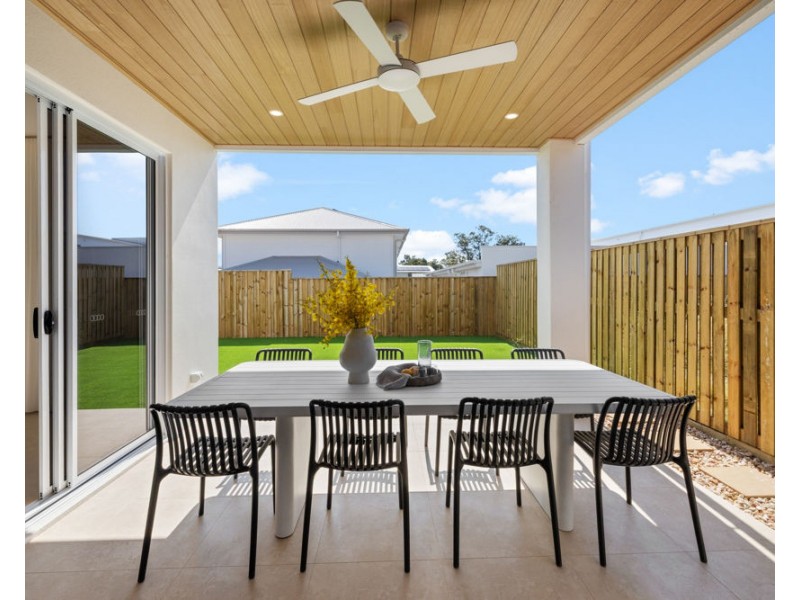18 ROSEMARY CCT, Rochedale QLD 4123