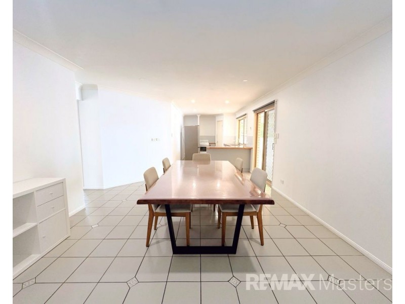 40 Serrata Circuit, Forest Lake QLD 4078