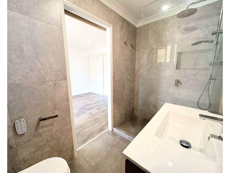 40 Serrata Circuit, Forest Lake QLD 4078