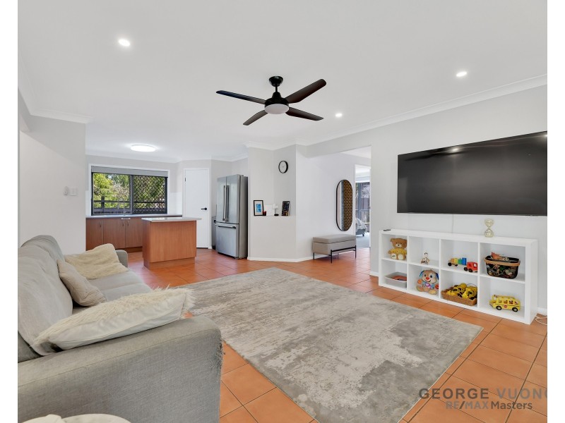 24 Della Ricca Pl, Forest Lake QLD 4078