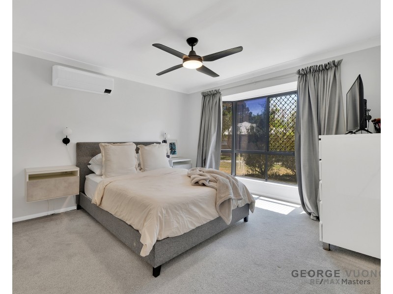 24 Della Ricca Pl, Forest Lake QLD 4078
