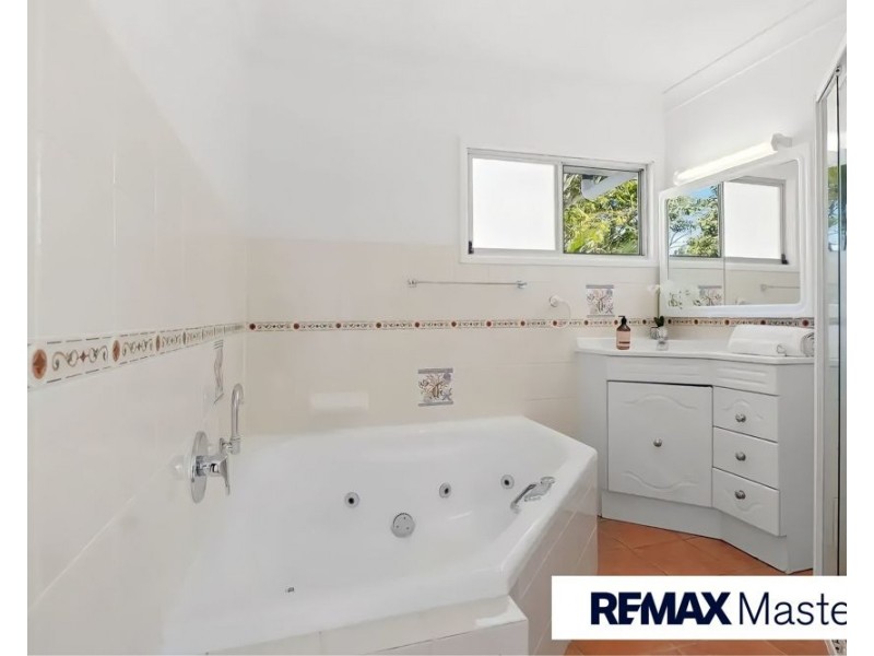8 Avondale Street, Underwood QLD 4119