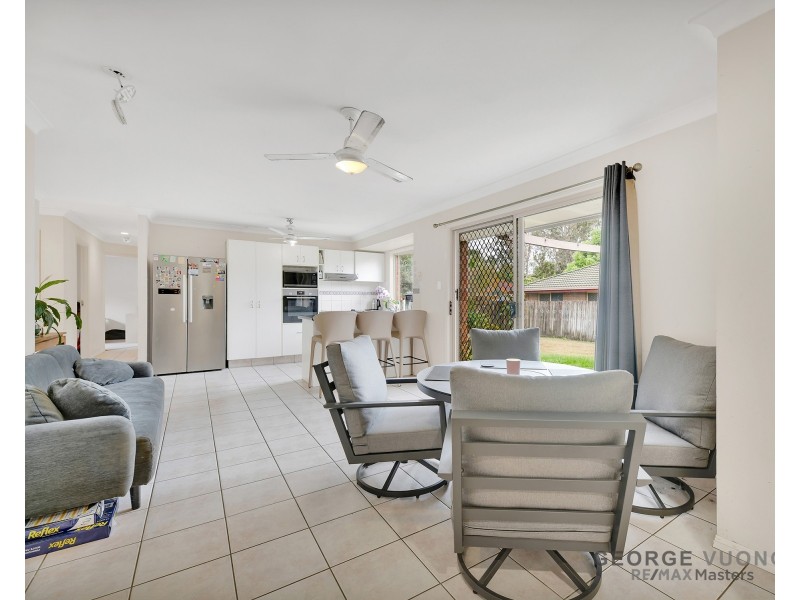 14 Horton Pl, Forest Lake QLD 4078