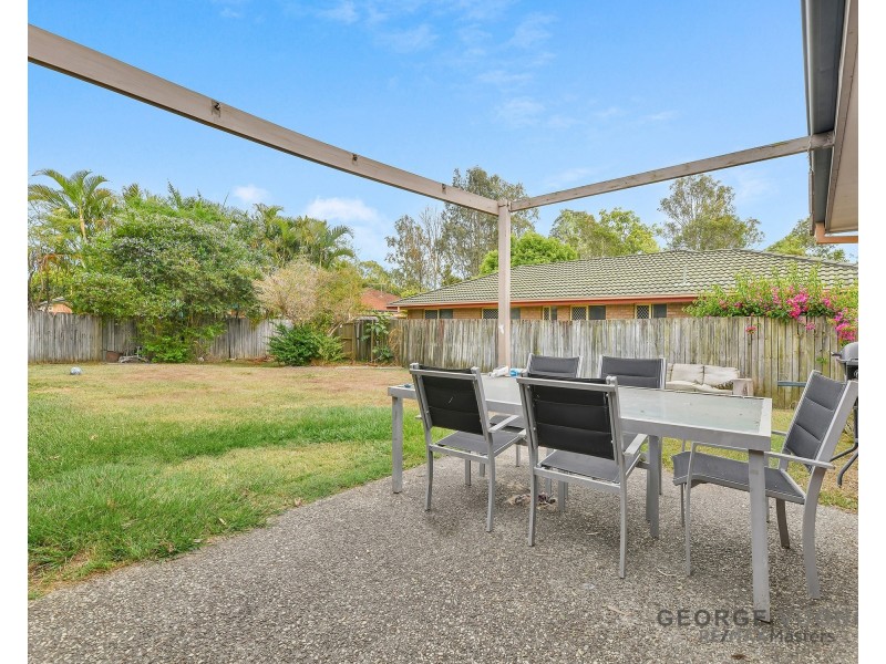 14 Horton Pl, Forest Lake QLD 4078