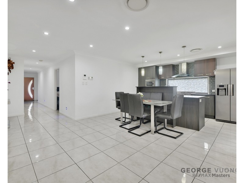 34 Giancarlo Cr, Doolandella QLD 4077