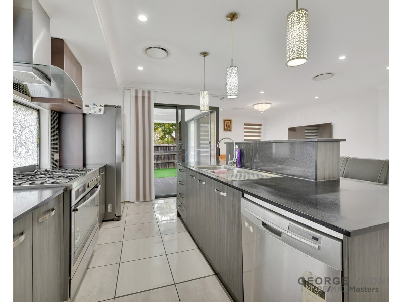 34 Giancarlo Cr, Doolandella QLD 4077