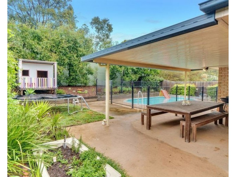 14 Della Ricca Pl, Forest Lake QLD 4078