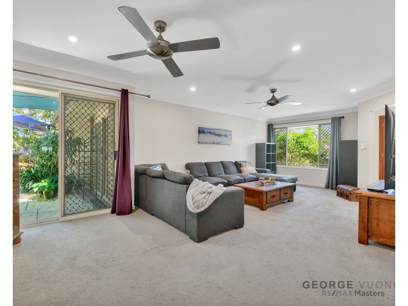 1 Paluna Pl, Forest Lake QLD 4078