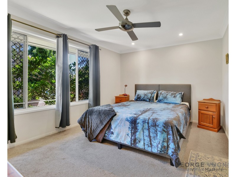 1 Paluna Pl, Forest Lake QLD 4078
