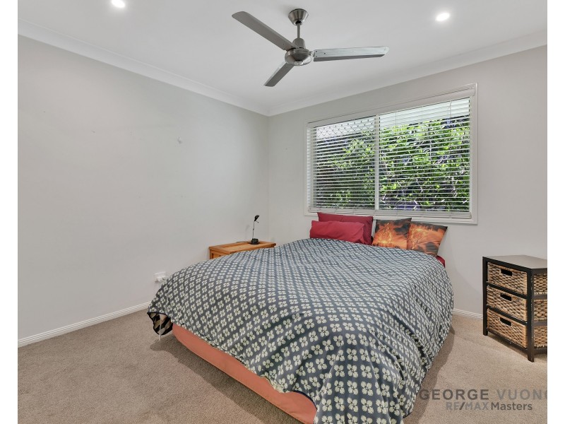 1 Paluna Pl, Forest Lake QLD 4078