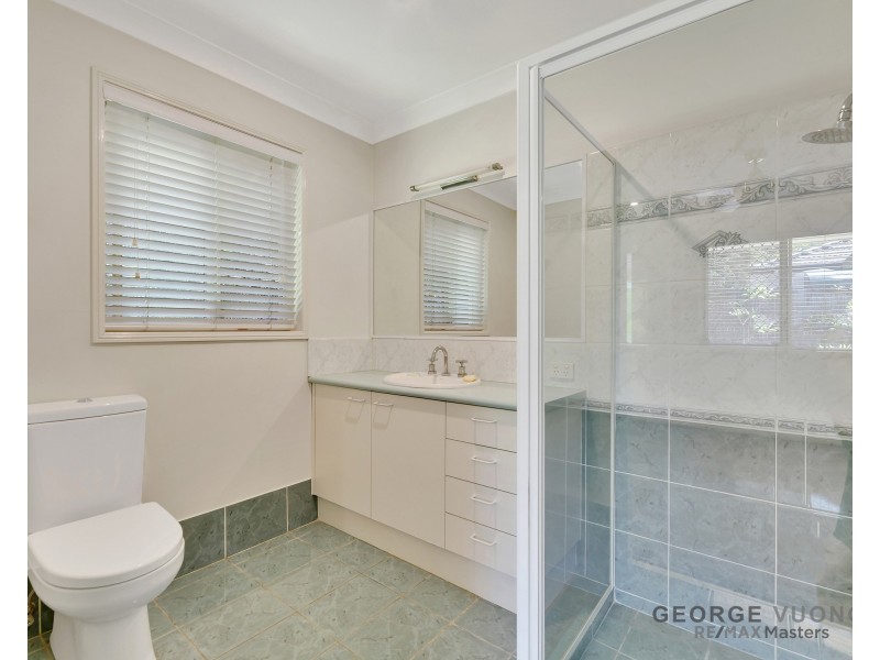 1 Paluna Pl, Forest Lake QLD 4078