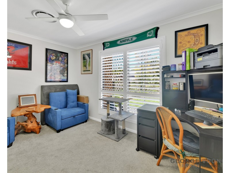 20 Carolina Pde, Forest Lake QLD 4078
