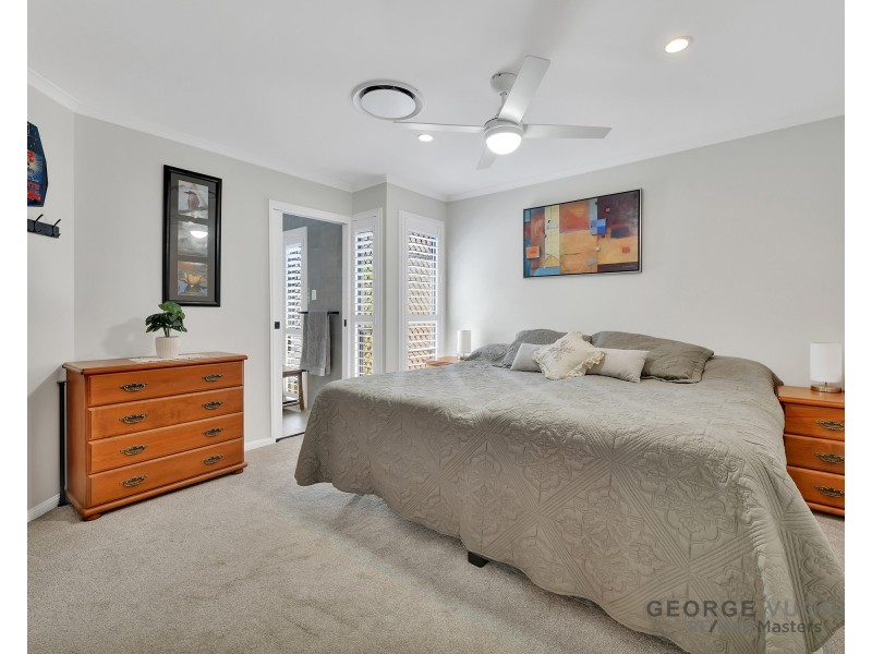 20 Carolina Pde, Forest Lake QLD 4078