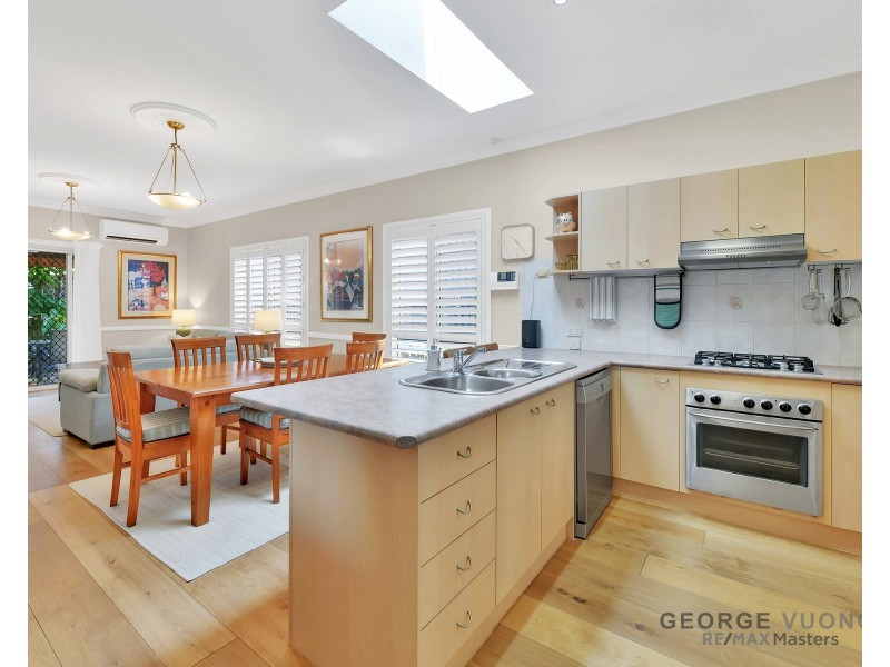 6 Ripponlea Ct, Forest Lake QLD 4078