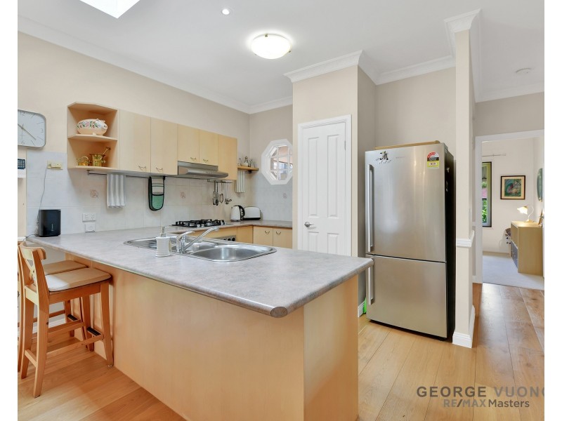 6 Ripponlea Ct, Forest Lake QLD 4078