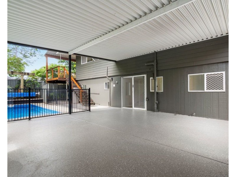 33 Flinders Crescent, Boronia Heights QLD 4124