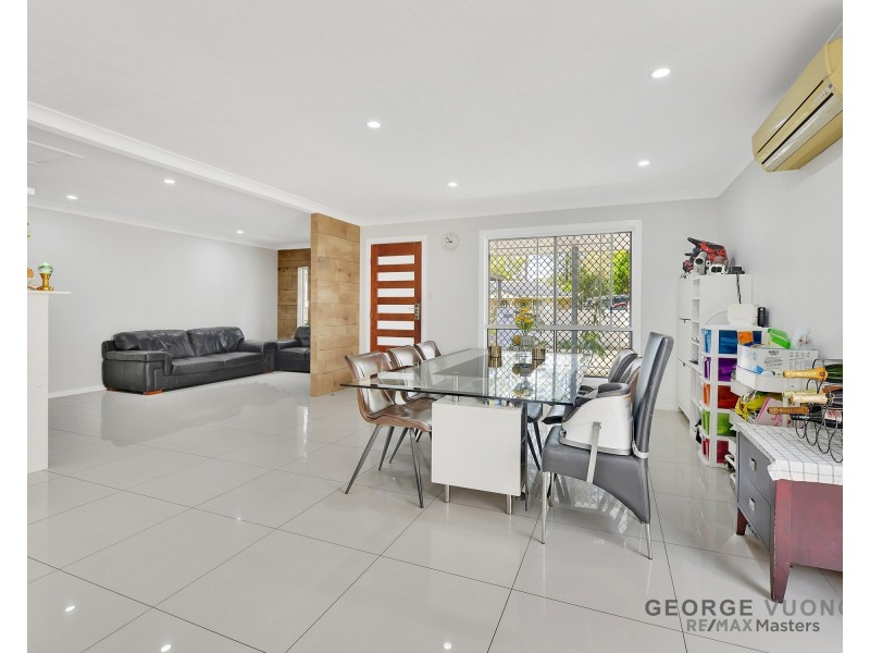 8 Beaufront Pl, Forest Lake QLD 4078