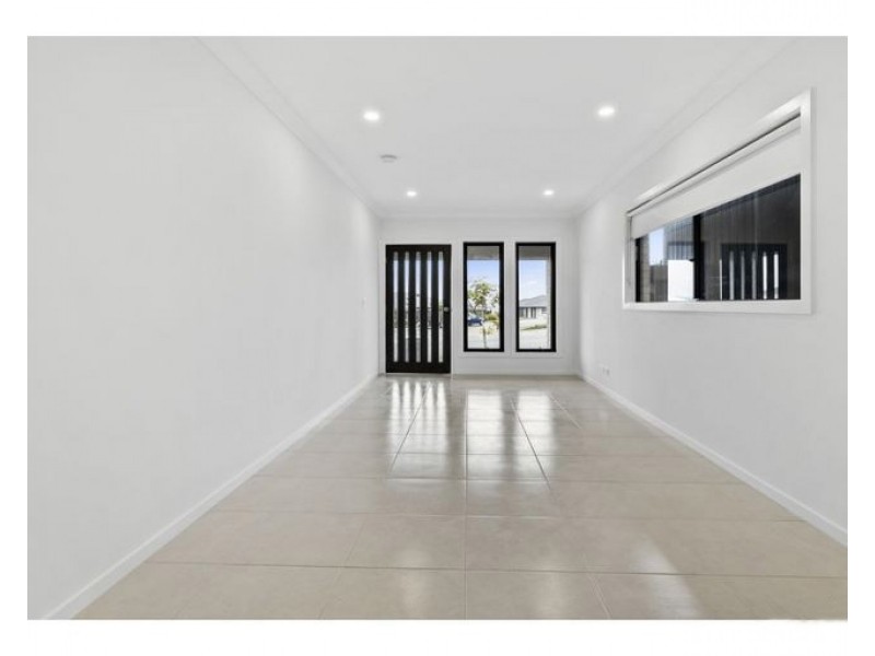 23 Carnarvon Dr, South Ripley QLD 4306