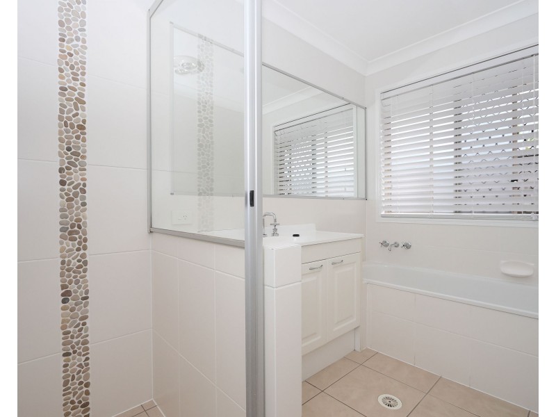 3 Sunny St, Doolandella QLD 4077