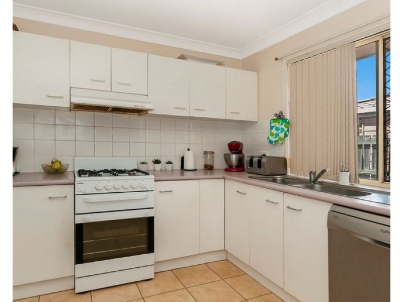 28 Maclean Ct, Boronia Heights QLD 4124