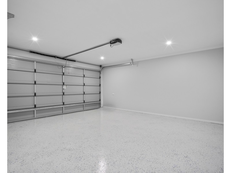 15 Matterhorn Way, White Rock QLD 4306