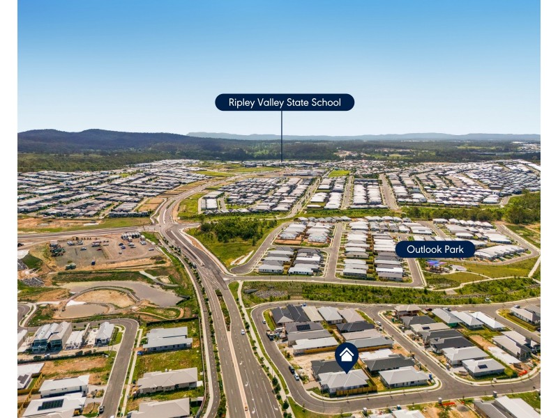 15 Matterhorn Way, White Rock QLD 4306