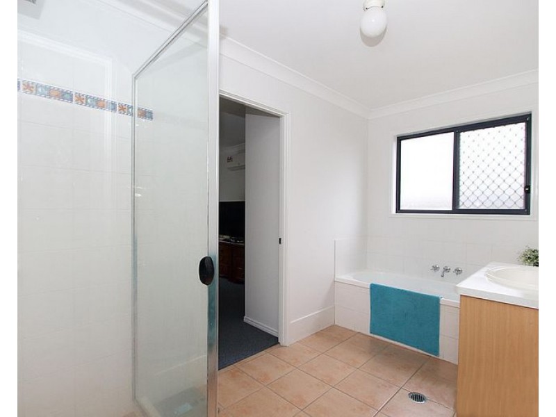 35 Bullen Cct, Forest Lake QLD 4078