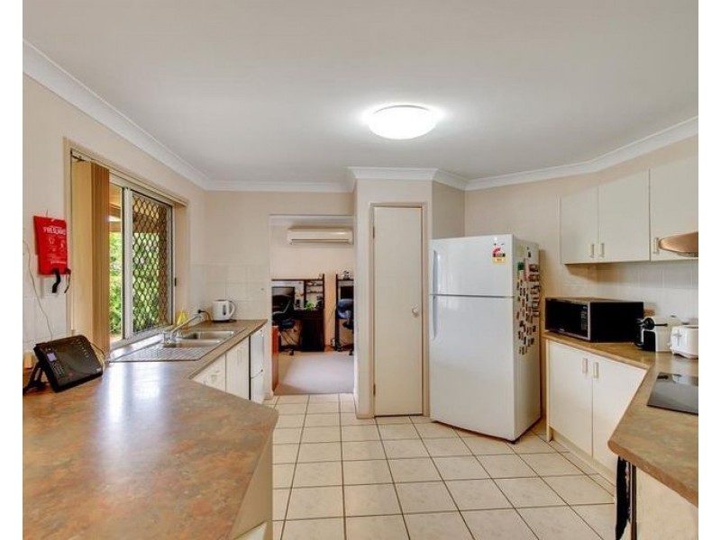 31 Cassowary St, Doolandella QLD 4077