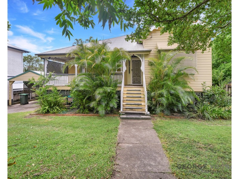 6 Harrowby St, Corinda QLD 4075