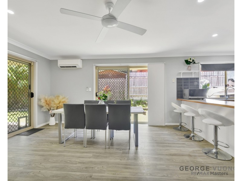 5 Warburton Cl, Forest Lake QLD 4078