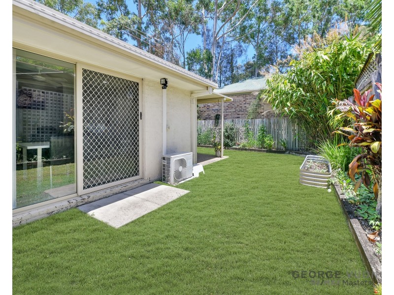 5 Warburton Cl, Forest Lake QLD 4078