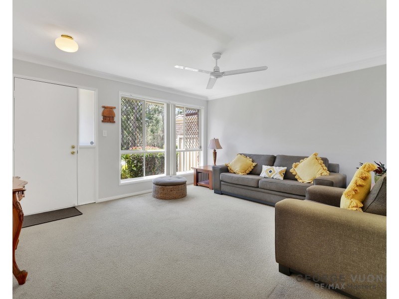 8 Glorious Way, Forest Lake QLD 4078