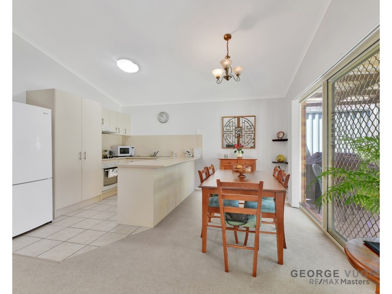 8 Glorious Way, Forest Lake QLD 4078