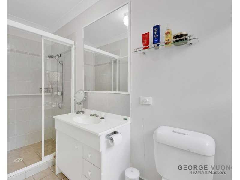 8 Glorious Way, Forest Lake QLD 4078