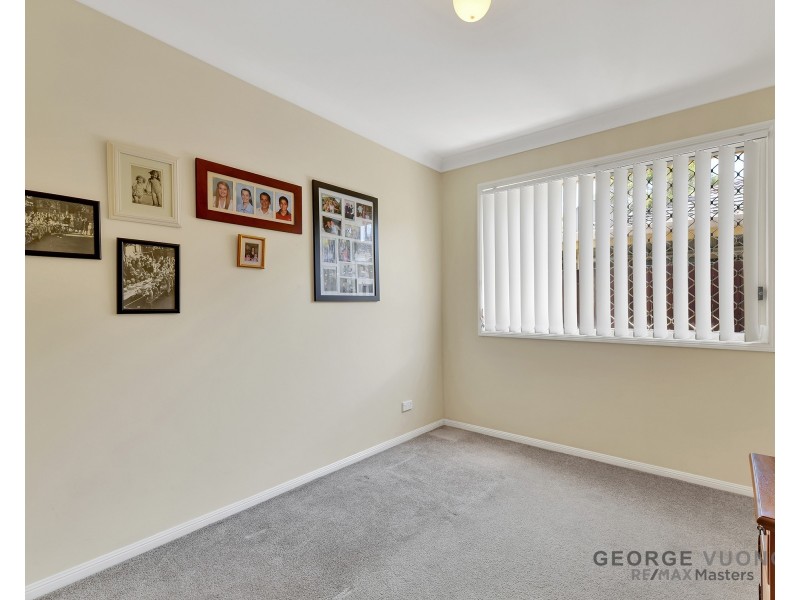 8 Glorious Way, Forest Lake QLD 4078