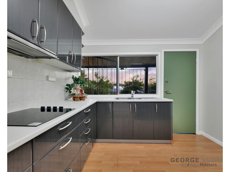 4 Law St, Bundamba QLD 4304