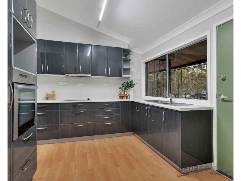 4 Law St, Bundamba QLD 4304