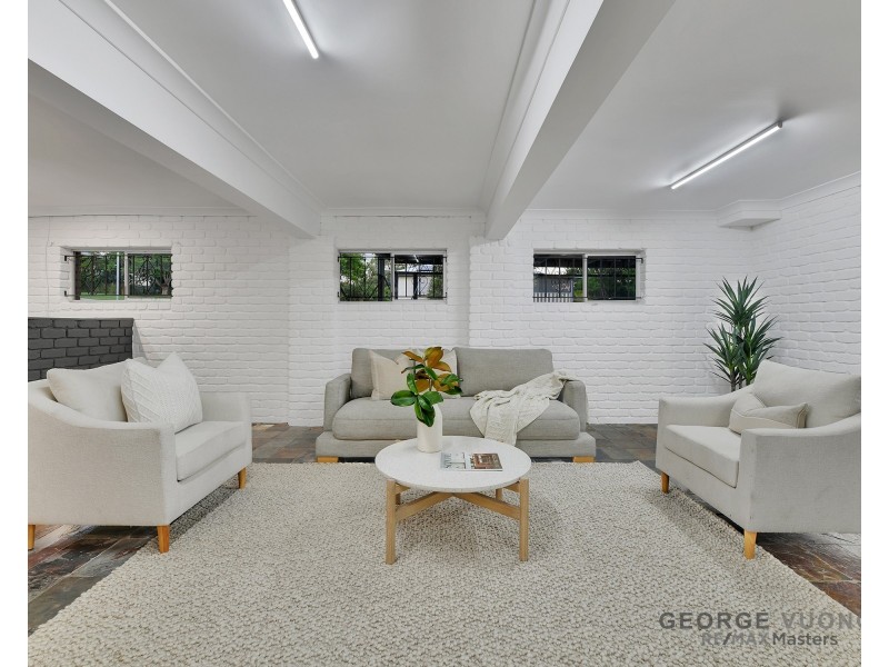 4 Law St, Bundamba QLD 4304