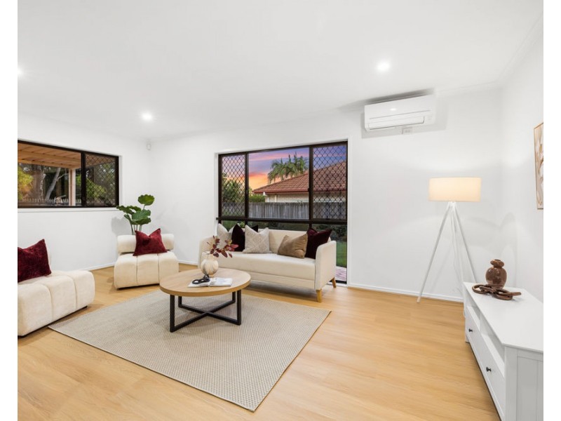 17 REGAL PLACE, Eight Mile Plains QLD 4113