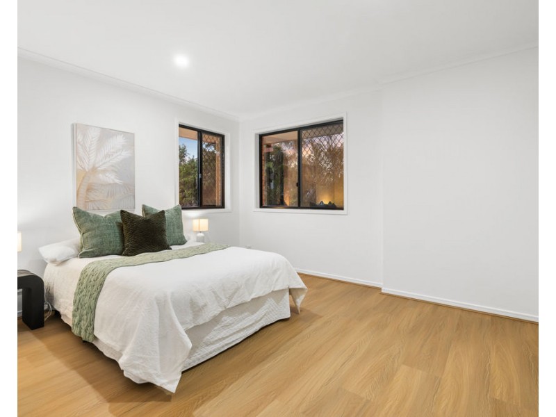 17 REGAL PLACE, Eight Mile Plains QLD 4113